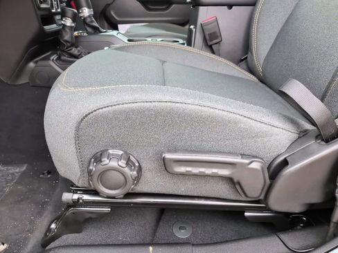 New 2026 Jeep Gladiator Sport image 23