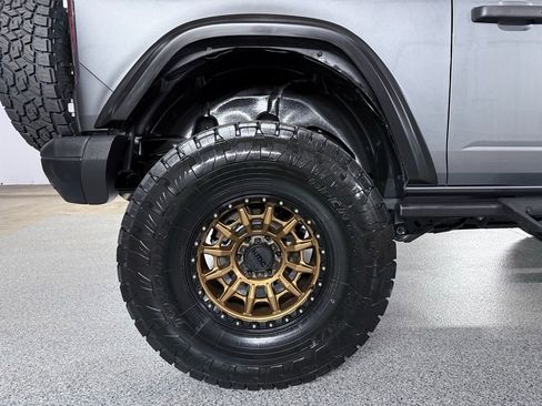 Used 2024 Ford Bronco Black Diamond image 6