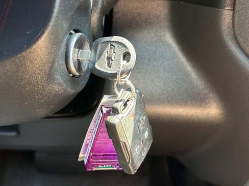 Used 2019 Chevrolet Silverado 1500 Custom Trail Boss w/ Custom Convenience Package image 28