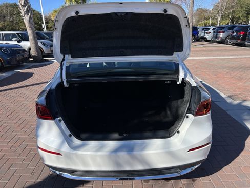 Used 2019 Honda Insight Touring image 32
