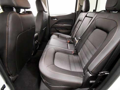 Used 2022 GMC Canyon AT4 image 15