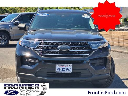Used 2023 Ford Explorer XLT RWD image 3