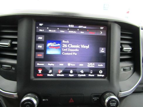 Used 2021 RAM 1500 Big Horn image 16