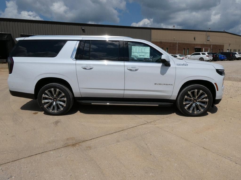 New 2026 Chevrolet Suburban High Country w/ Sun And Tow Package AWD/4WD image 3