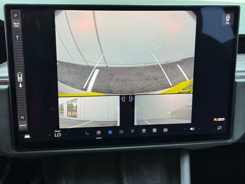 Used 2022 Tesla Model X AWD/4WD image 32