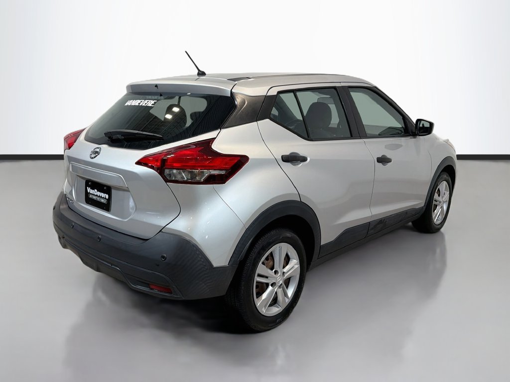 Used 2020 Nissan Kicks S FWD image 9