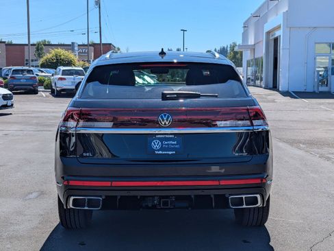 Certified 2024 Volkswagen Atlas Cross Sport SEL Premium R-Line AWD/4WD image 4