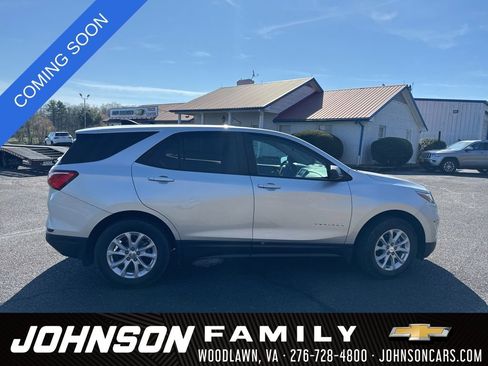 Used 2021 Chevrolet Equinox LS w/ LS Convenience Package image 7