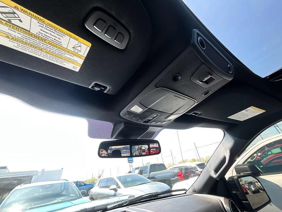 Used 2019 Ford F150 Lariat w/ Equipment Group 502A Luxury AWD/4WD image 28