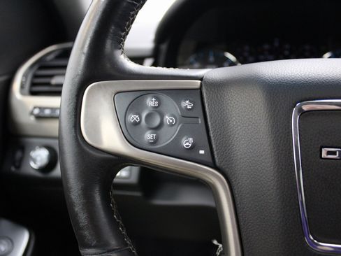 Used 2019 GMC Yukon Denali image 39