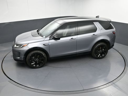 New 2024 Land Rover Discovery Sport Dynamic SE image 31