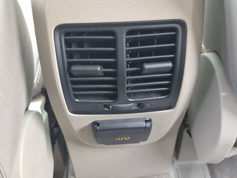 Used 2016 Ford Escape SE w/ Equipment Group 201A FWD image 20