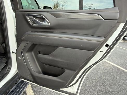 Used 2023 GMC Yukon AT4 image 16