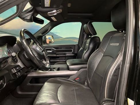 Used 2020 RAM 2500 Laramie w/ Night Edition image 29