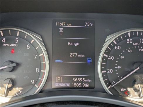 Used 2019 INFINITI Q50 Luxe w/ Essential Package (3.0T Luxe) AWD/4WD image 9