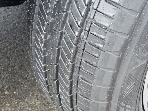 Certified 2025 Subaru Crosstrek 2.5i Premium image 15