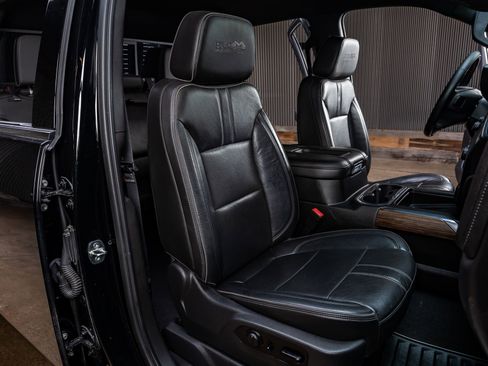 Used 2020 Chevrolet Silverado 3500 High Country w/ Z71 Off-Road Package image 27