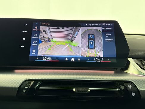 Used 2025 BMW X1 xDrive28i w/ Premium Package image 24