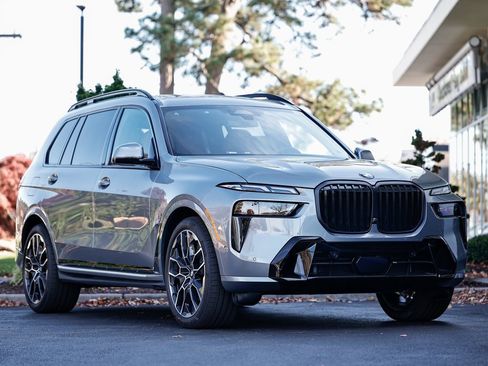 New 2026 BMW X7 xDrive40i w/ M Sport Package image 1