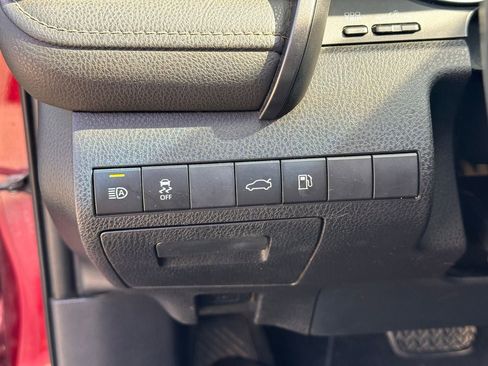 Used 2018 Toyota Camry XSE image 24