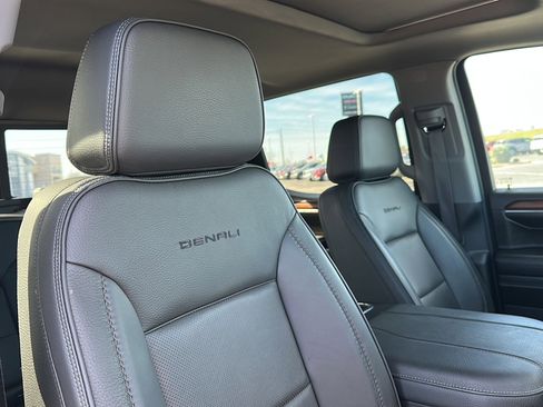 Used 2024 GMC Sierra 1500 Denali w/ Denali Reserve Package image 24