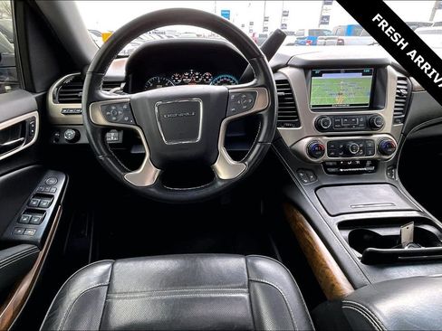 Used 2020 GMC Yukon Denali w/ Denali Ultimate Package image 8