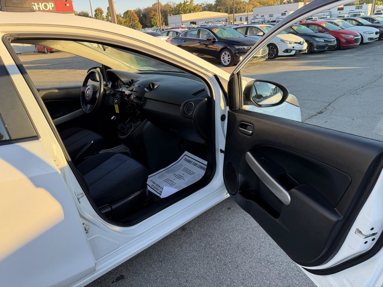 Used 2012 MAZDA MAZDA2 Sport FWD image 8