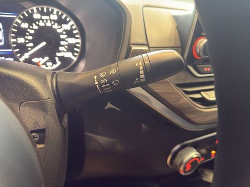 Used 2024 Nissan Altima 2.5 SV image 21