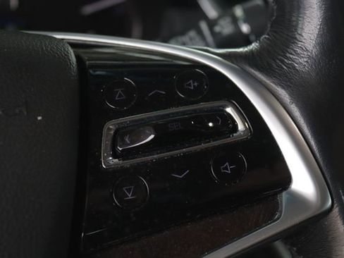 Used 2019 Cadillac XTS Luxury image 11