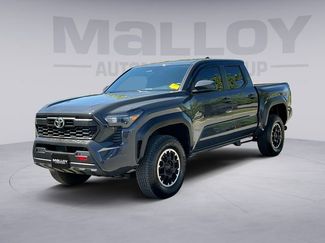 Used 2025 Toyota Tacoma TRD Off-Road AWD/4WD video 1