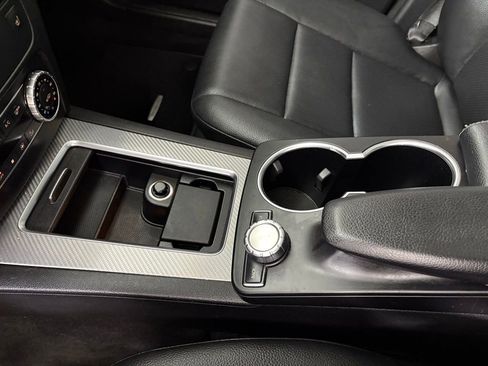 Used 2014 Mercedes-Benz GLK 350 2WD image 30