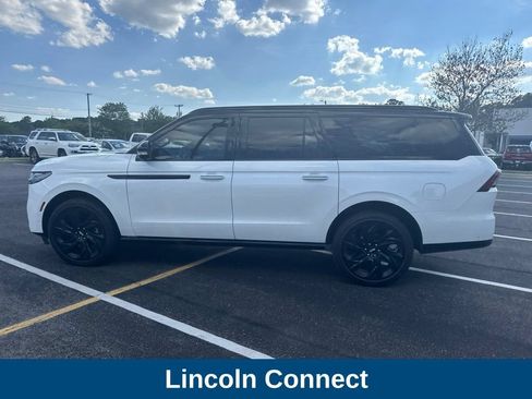 Used 2025 Lincoln Navigator L Black Label AWD/4WD image 14