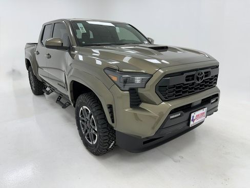 New 2026 Toyota Tacoma TRD Sport image 2