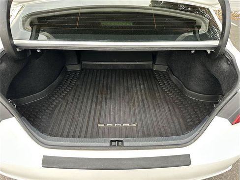 Used 2023 Toyota Camry SE FWD image 29
