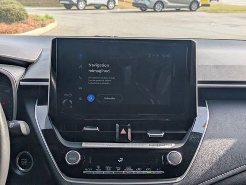 Used 2024 Toyota Corolla SE image 18