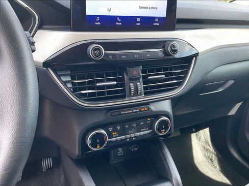 Used 2022 Ford Escape SE FWD image 34