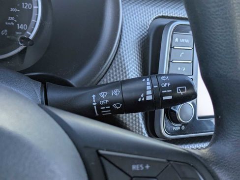 Used 2018 Nissan Kicks S image 25