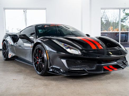 Used 2020 Ferrari 488 Pista Coupe image 4