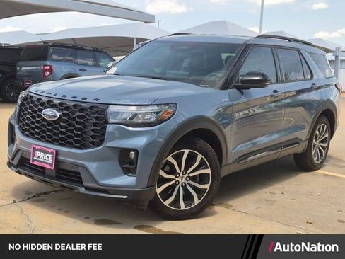 Used 2025 Ford Explorer ST-Line RWD image 1