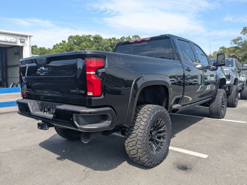 New 2025 Chevrolet Silverado 2500 LTZ w/ Trail Boss Package AWD/4WD image 4