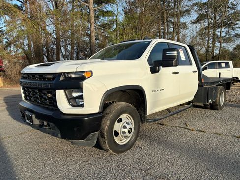 Used 2022 Chevrolet Silverado 3500 W/T w/ WT Convenience Package image 3