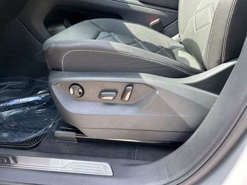 New 2026 Volkswagen Atlas SE FWD image 16