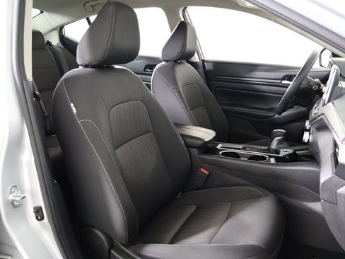 Used 2024 Nissan Altima 2.5 SV image 21