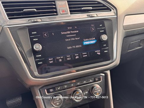 Used 2018 Volkswagen Tiguan SE w/ Panoramic Sunroof Package FWD image 33