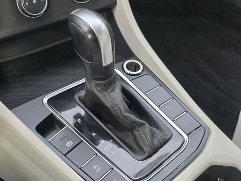 Used 2019 Volkswagen Jetta S w/ Driver Assistance Package FWD image 13