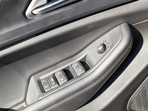 New 2025 Jeep Grand Cherokee L Altitude image 19