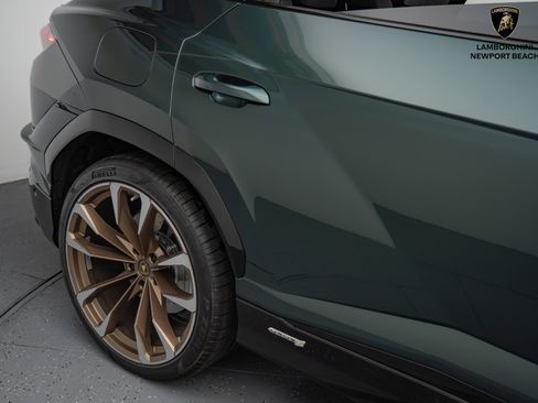 Used 2024 Lamborghini Urus S image 7