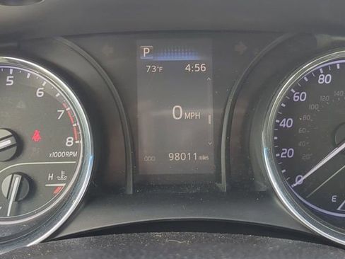 Used 2019 Toyota Camry SE FWD image 24