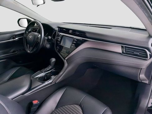 Used 2019 Toyota Camry SE image 27