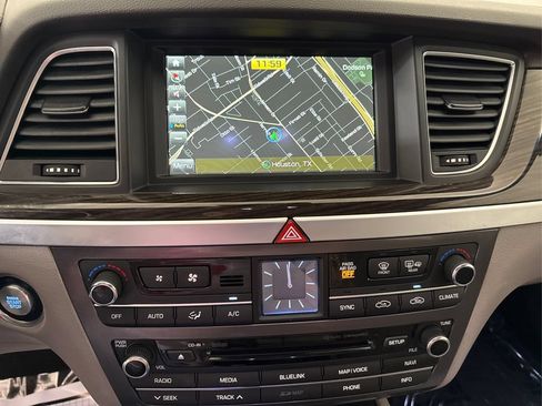 Used 2015 Hyundai Genesis 3.8 w/ Option Group 02 RWD image 36